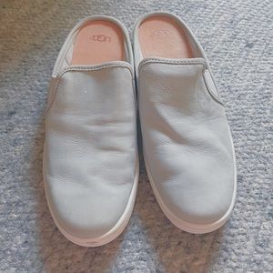 ♡ ugg gene slipper in grey leather ♡